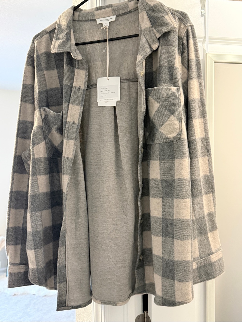 beachlunchlounge Gray & Cream Plaid Utility Shirt Jacket